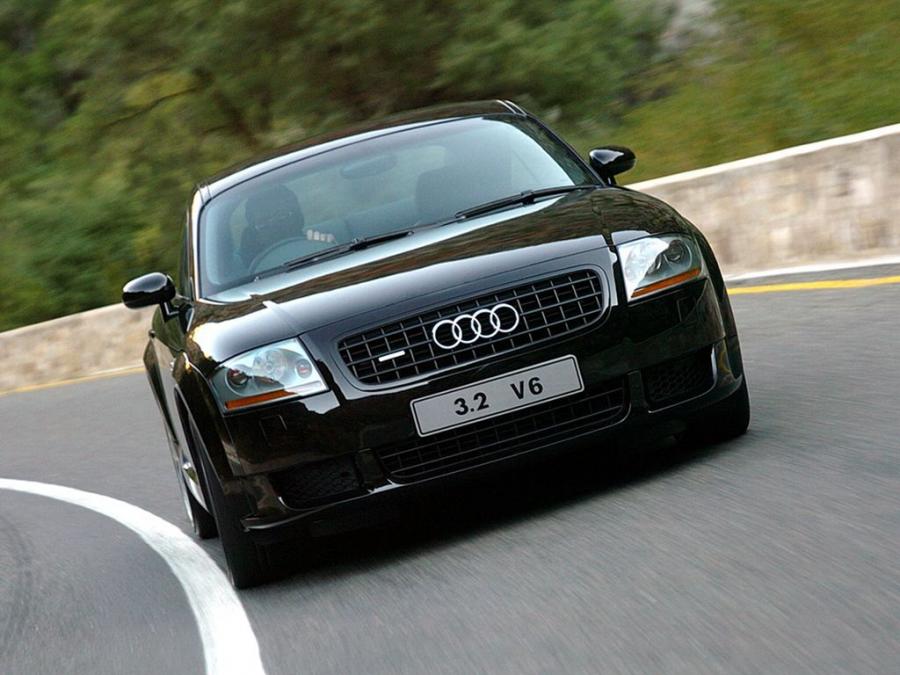  Audi TT 3.2 Quattro Coupe (8N) 2003 года  (ZA) (фото 6 из 9)